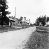 Hedemora. Garpenberg. Bruket. Handelsboden och slaggboden t.v. 1929-1930.