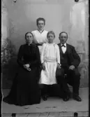 Familj i ateljé