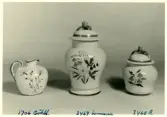 Keramik från Bo Fajans, formgivarna av Allan Ebeling samt Eva Jancke-Björk, 1900-talets första hälft.