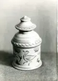 Teburk från Bo Fajans, formgivare Eva Jancke-Björk, tidigt 1900-tal.