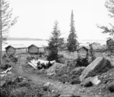 Lima. Tisjölandet fäbod. Fäbodgård och båthus.

