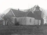 Abilds kyrka och kyrkogård. Exteriörbild.