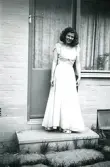 Vårbalen 1944 i Uppsala (enligt text i album). Text baksida kort: 