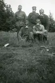 Gastjänst. Beredskap i Huaröd, Skåne (enligt text i album). Text baksida kort: 