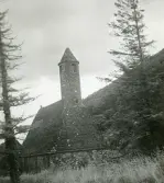St. Kevins Church, Glendalough, Irland 1948 (enligt text i album).