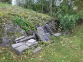 Gravstenar; Torö kyrkogård