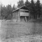Idre. Bur, härbre.


