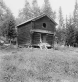 Stora Skedvi, Trollbo. Härbre. 1927.