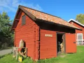Hembygdsmuseet Uppgården Adelsö; loftbod; magasin