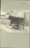 Skansen. Byggnader. Finngården. Stolpbod.