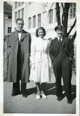 Bengt Hultin, Marianne, Bruno, samma studentgrupp. 18/5 (enligt text i album).