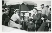 På konsumterrassen, Gävle. V-H. Leif, Lundström, Marianne, Gunvor, Bengt Hultin, Bruno, Nyberg, Palm, Magnusson, Frieberg, Bengt Norlén.