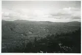 Utsikt från gruvhålen vid Ramundaberget mot Ljusnans dalgång, Härjedalen, 1941 (enligt text i album).
