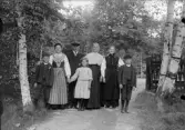 Familjen Samuelsson: far och mor samt Erik, okänd, Hildur, Anna, David.