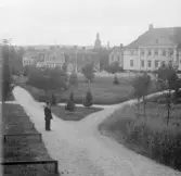 Kristine kyrka i bakgrunden