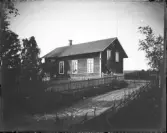 Templet Enighet och Missionsförsamlingen byggde gemensamt NTO lokalen i Sågmyra. Den stod färdig 1895 och invigdes den 29 september. Ursprungligen såg den ut som på fotografiet men har sedan dess genomgått ett flertal restaureringar.
