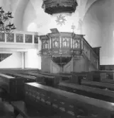 Rättvik. Predikstolen och en del av norra läktarskranket i Rättviks kyrka. 1918.