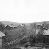 Gagnef. Från Gråbuan, Floda i sänkan mellan bergen. 1920.