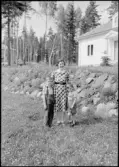 Kvinna med två barn